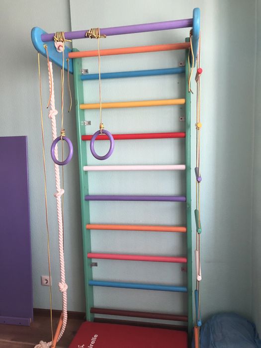 Шведська стінка для дитини/спортивно-ігровий комплекс