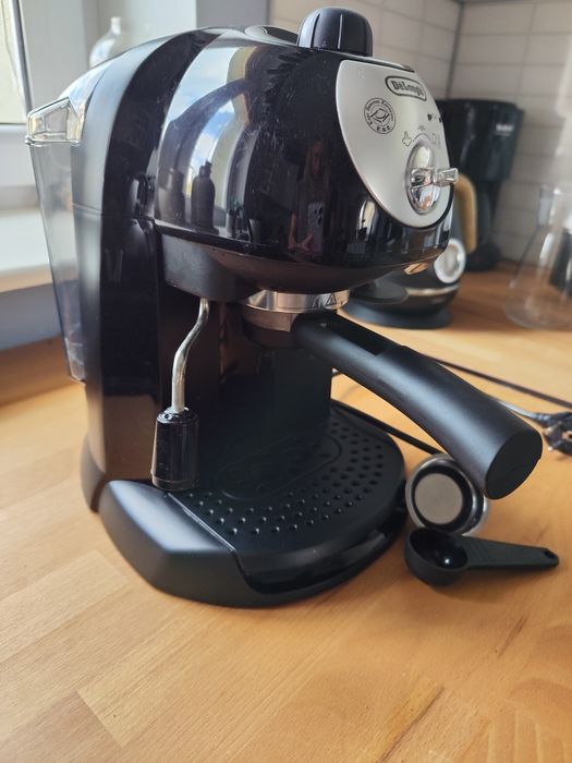 Ekspres ciśnieniowy kolbowy DeLonghi 15 bar
