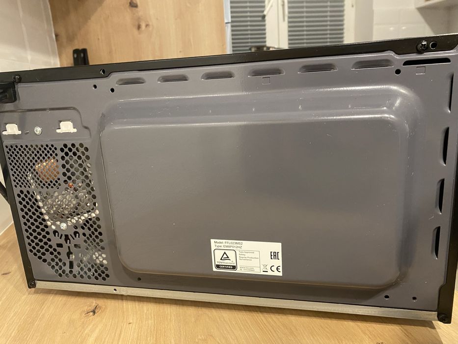 Kuchenka mikrofalowa Bosch FFL023MS2 20L 800W Czarno-srebrny