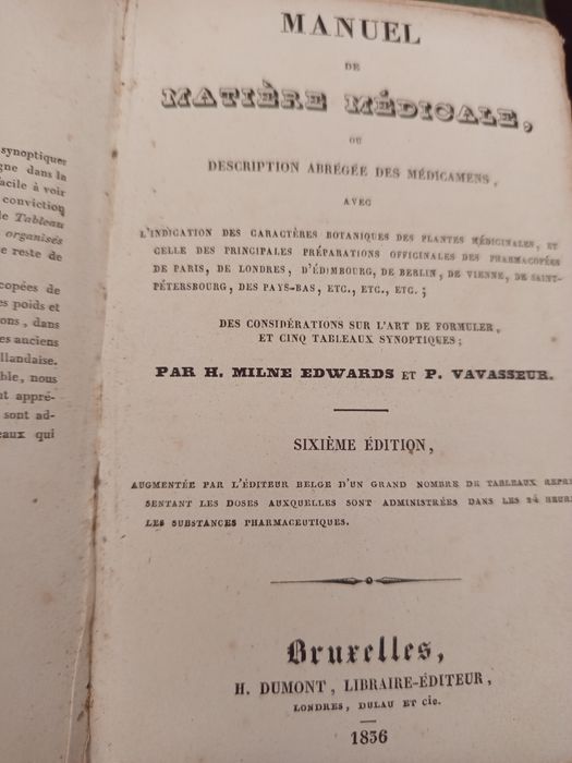 Livros (vários) muito antigos