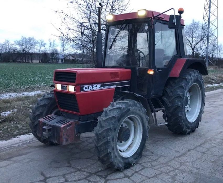 Ciągnika  Case-IH 844 XL zadbany