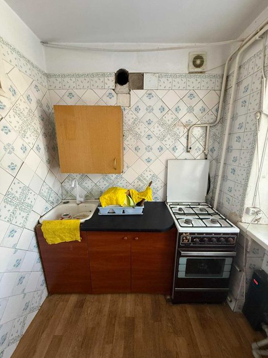 Продаю уютную и очень теплую 2х комнатную квартиру г Мерефа р-н дрп