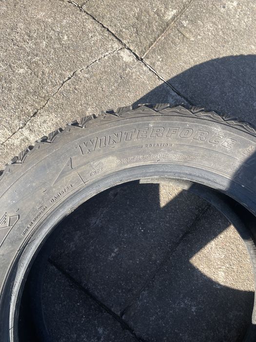 Зимова резина r18 205/60