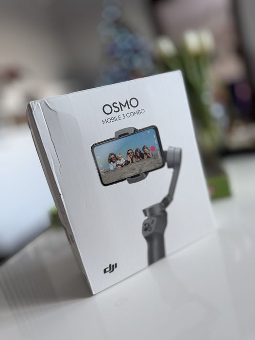 Gimbal  DJI Osmo Mobile 3 Combo + GRATIS