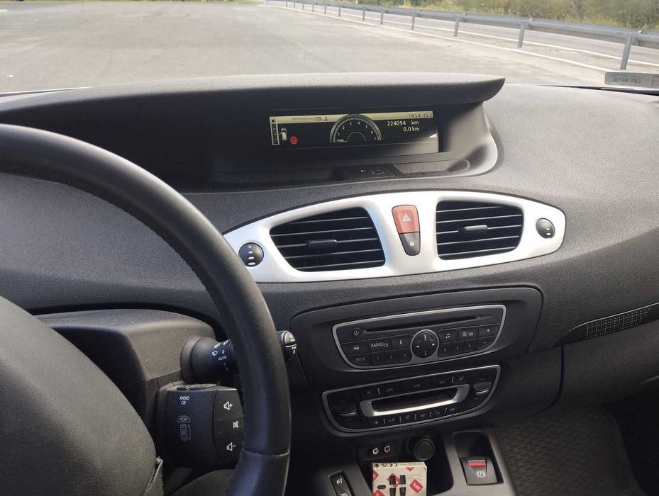 Scenic III 1,6 lpg 2009r.