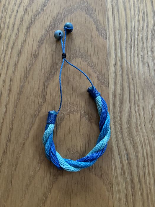 Bransoletka pleciona ze sznurka