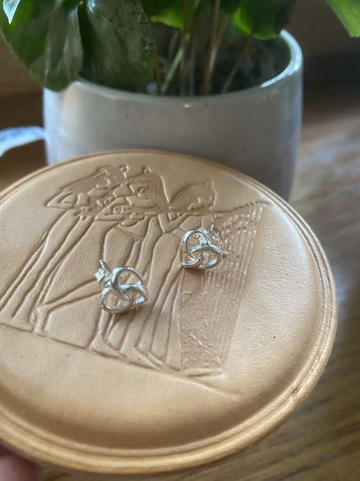 Śliczne kolczyki - pleciony wzór