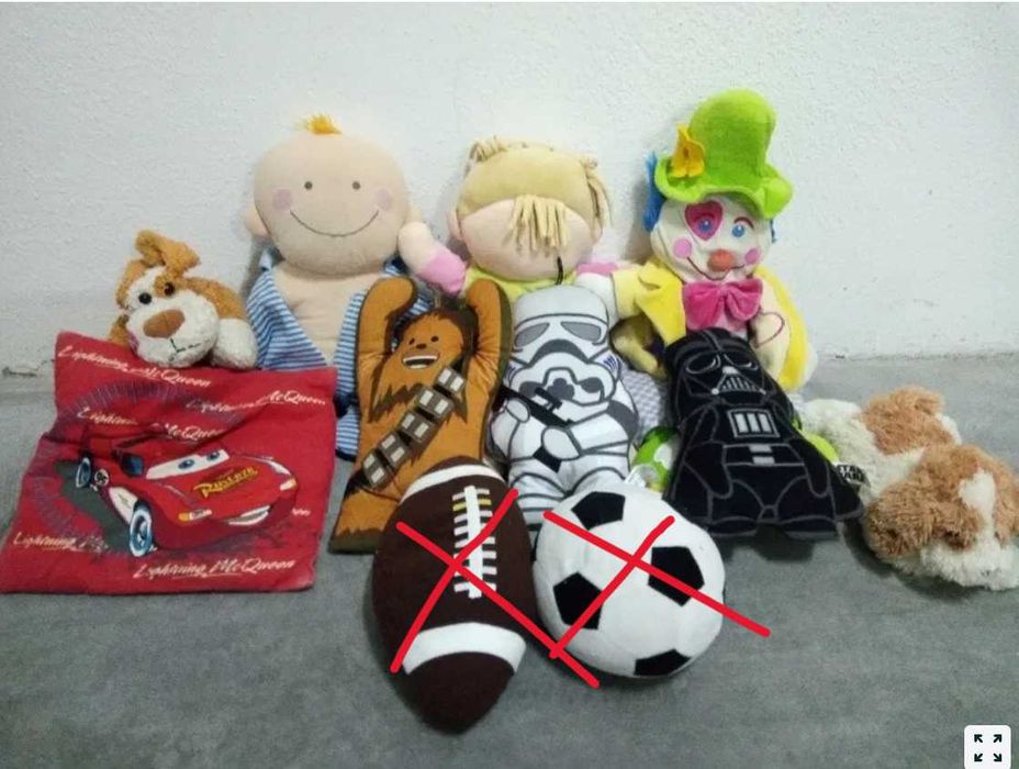 9 Peluches variados