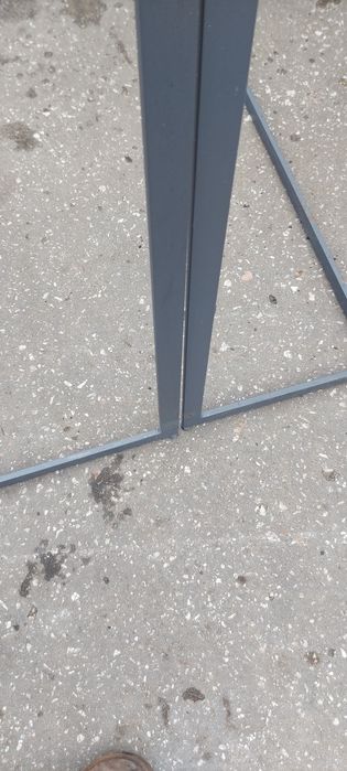Przecena industrialny wieszak stalowy dwustronny 60x120x160 cm