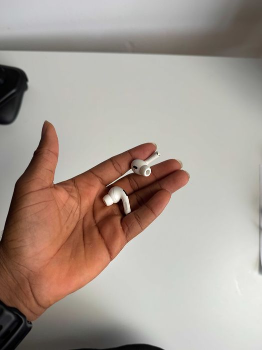 AirPods Pro 2 com gravação da Apple