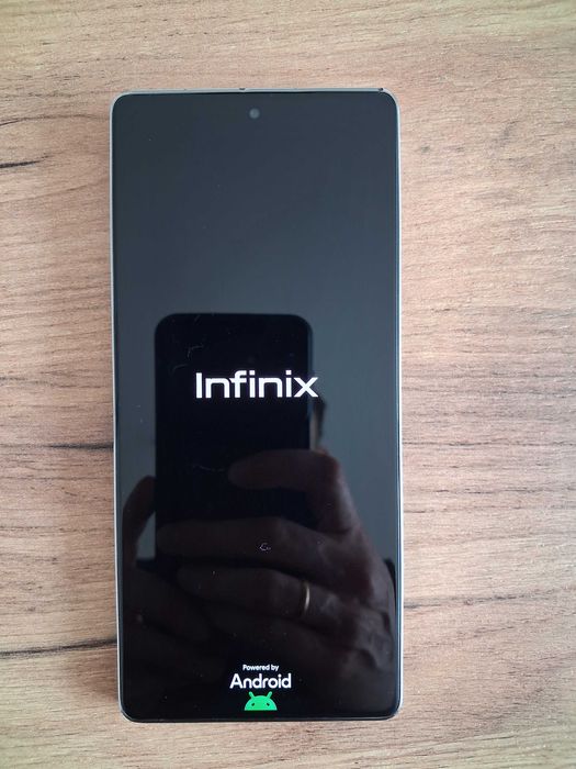 Infinix Note 40 8/256 GB mało używany bardzo dobry stan