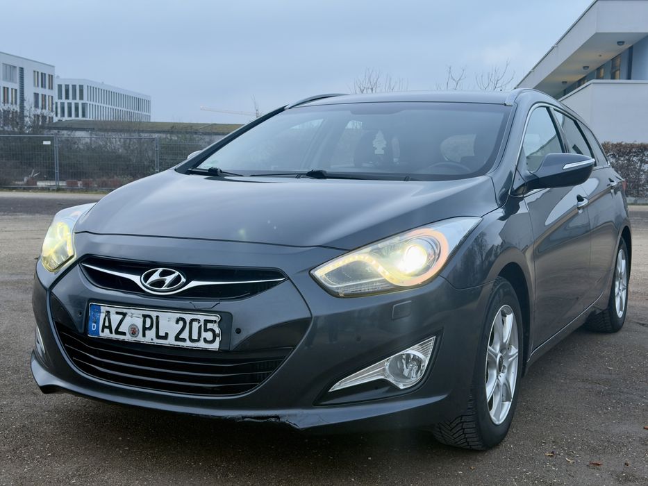 Do sprzedania  :Hyundai i 40cw/5Star Edition  Farbe Stone Gray