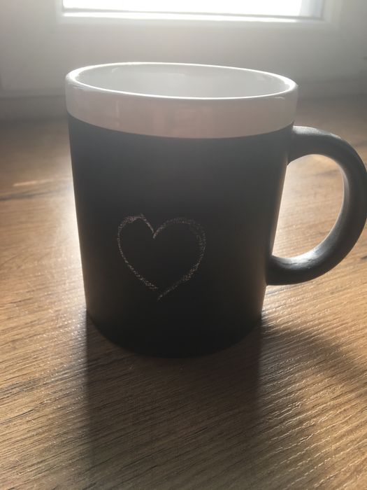 Kubek na którym można pisać kreda