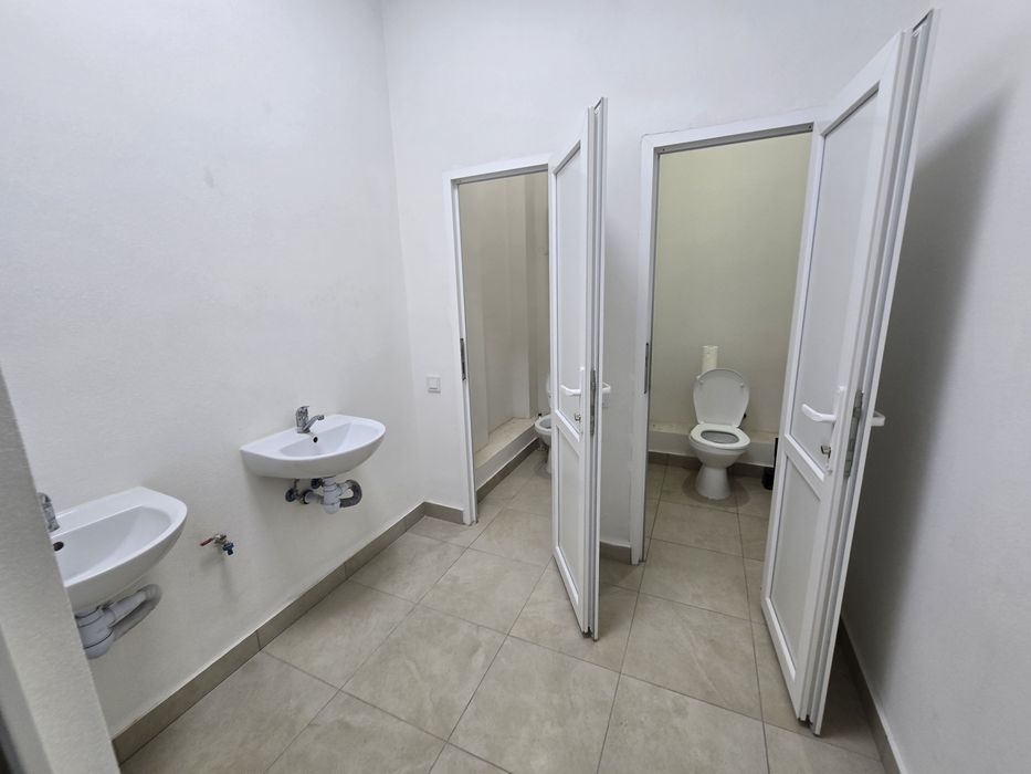 Есть свет,вода,тепло.  под Офис, мастерскую, фотостудию, швейный цех