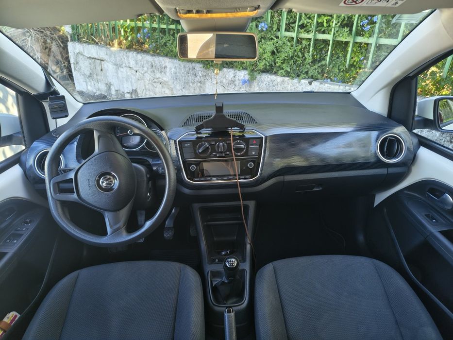 Volkswagen UP! 1.0 — photo 4