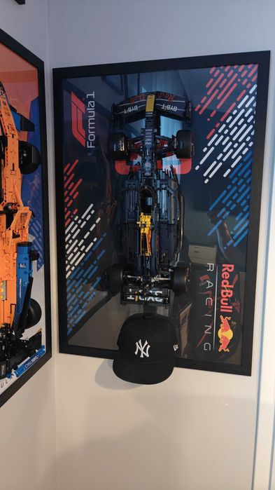 Personalizowana ramka do ekspozycji LEGO Technic F1 – 60x90 cm