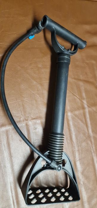 Bomba de pé (bicicleta,.trotinete)