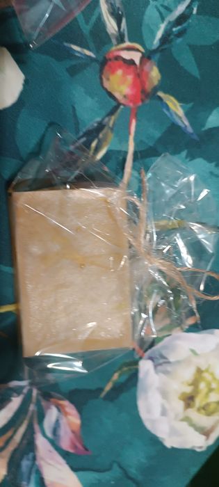 Naturalne mydło miodowe. Ekstra jakość i zapach