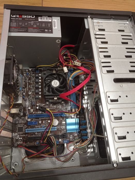 Продам корпус системного блока GRESSO