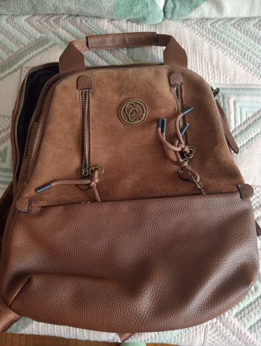 Mochilas e carteiras