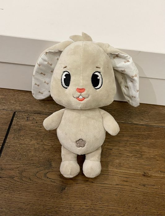 Śliczny króliczek z szeleszczącymi uszami, zabawkaa sensoryczna