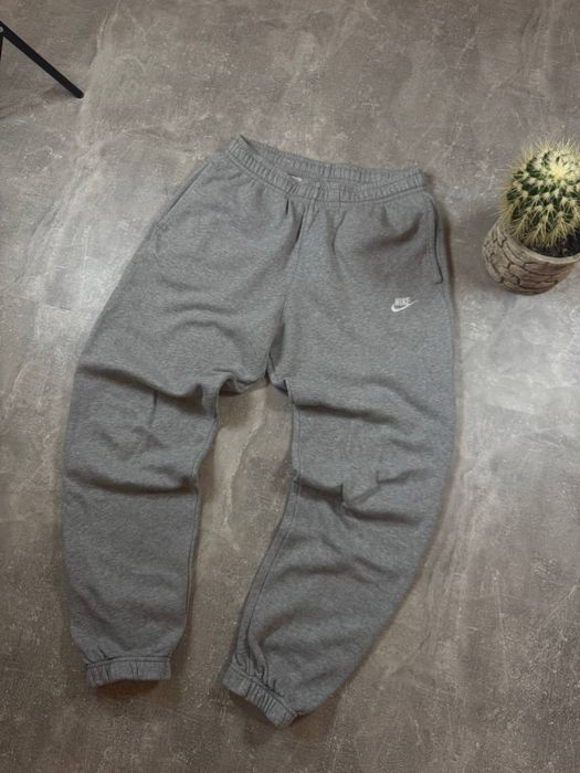 Штаны томми хилфигер карго tommy hilfiger поставка вещей реп хип хоп худи найк кофта nike swoosh air jordan ретро одягу джордан хип хоп jordan