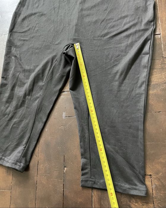 Kombinezon jednoczęściowy czarny z odkrytymi ramionami