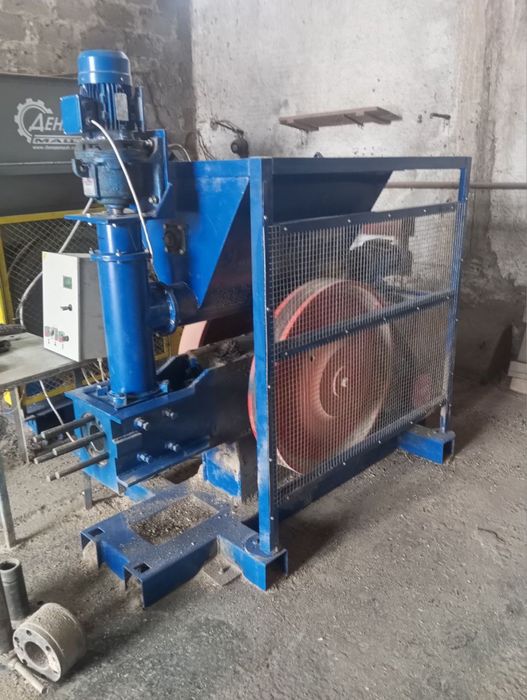 Станок для виготовлення брикетів