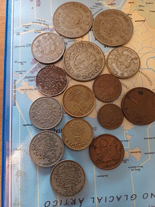 Moedas nacionais e estrangeiras