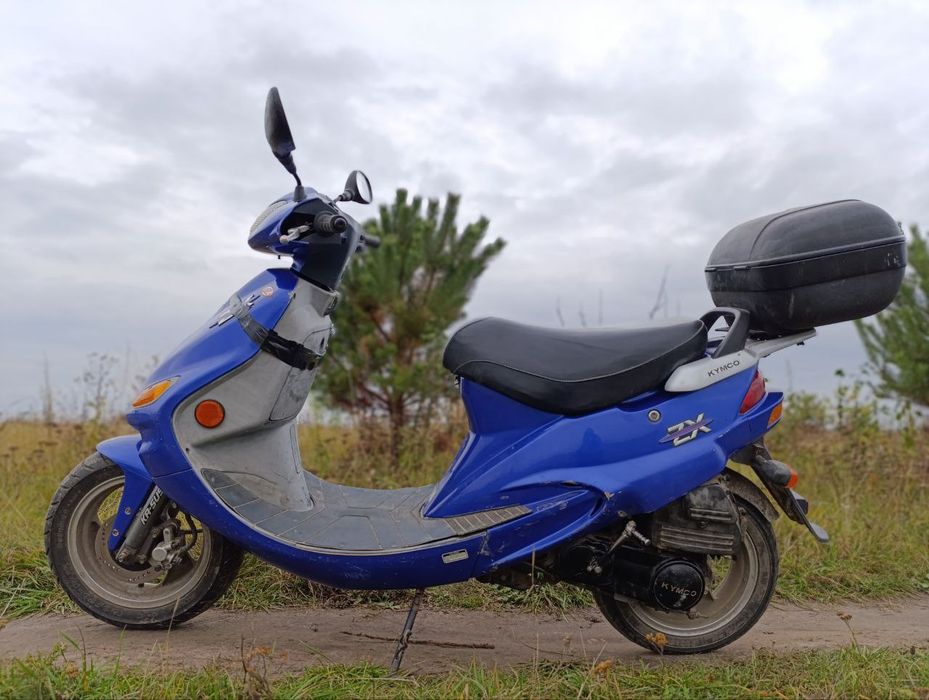 Синій скутер Kymco ZX 50