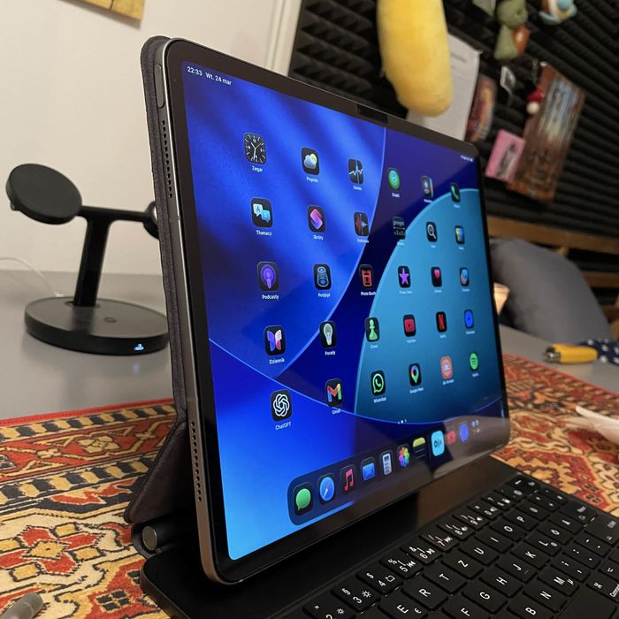 iPad Air M3 + Cellular 13”