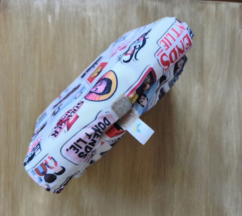 Bolsa - lancheira acolchoada Stranger Things