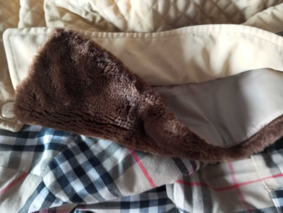 Casaco Burberrys com gola amovível