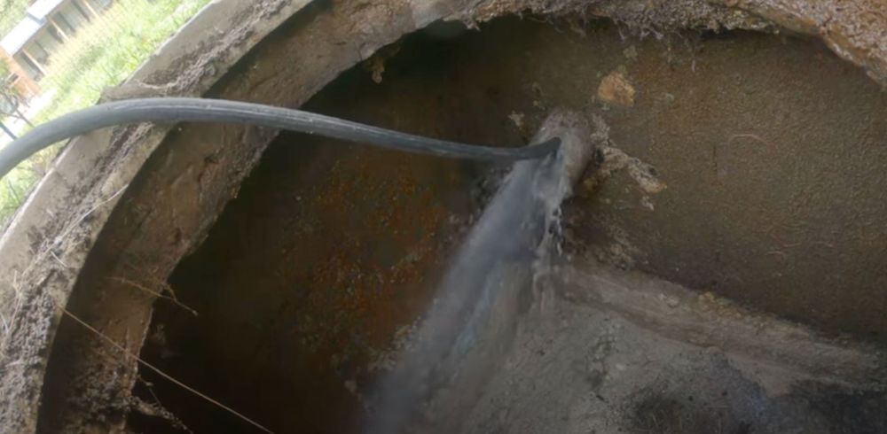 Гідродинамічна прочистка труб. Сантехнік Львів. Прочищення каналізації