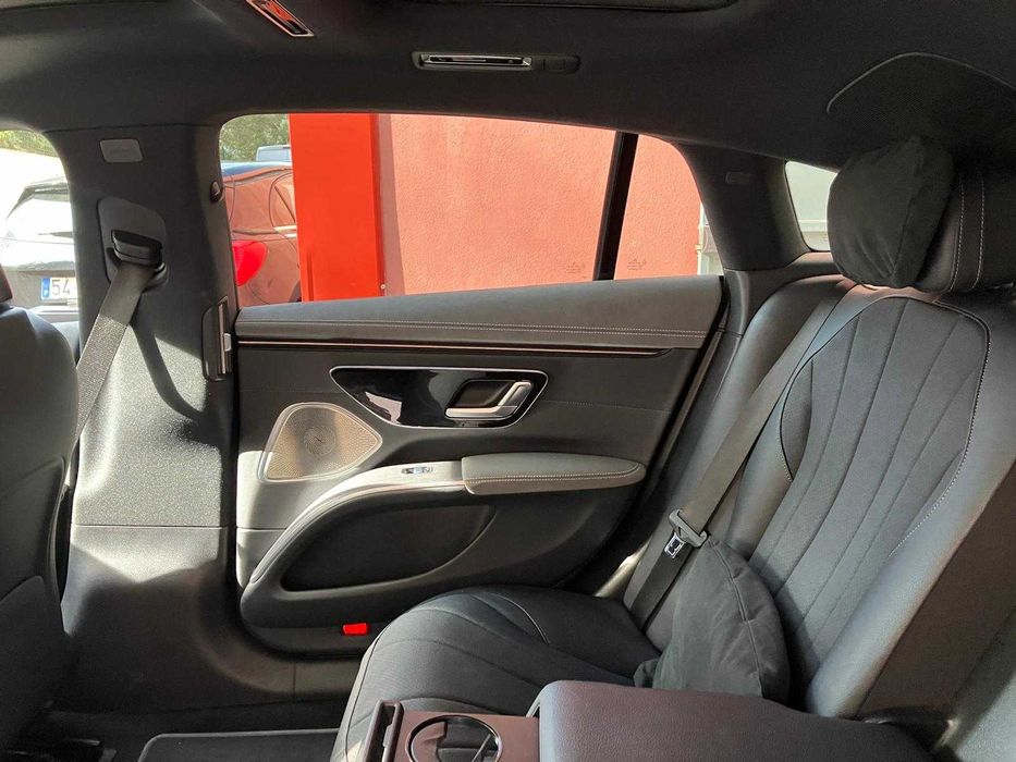 Mercedes- Benz EQS 450+