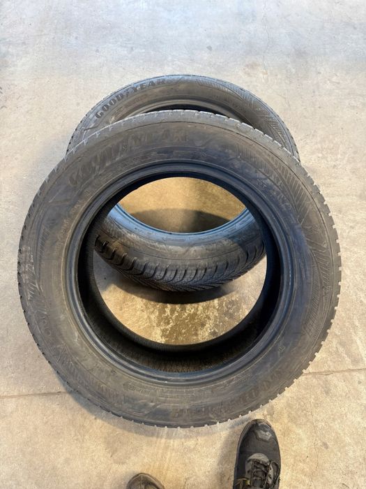 235/55/18 Goodyear Vector 4Seasons Gen-3