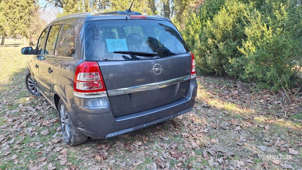 Opel Zafira 1.7 CDTI 110KM 2011r