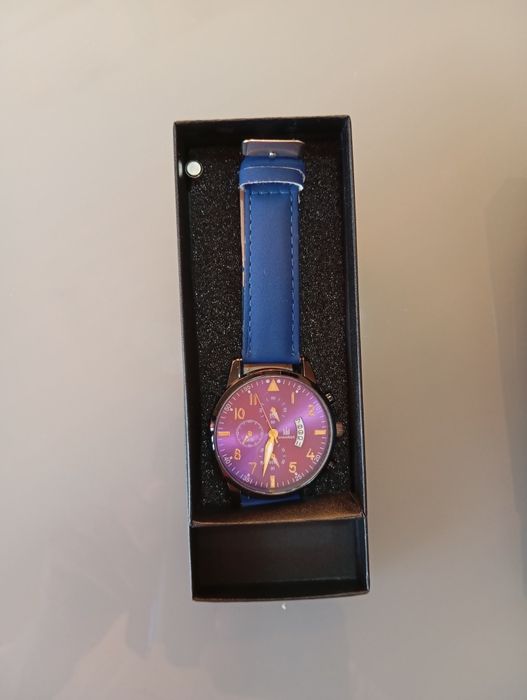 Carteira couro e Relógios de pulso