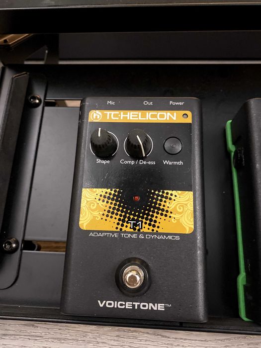 Pedais FX para Voz - TC HELICON VoiceTone - ÓPTIMO ESTADO