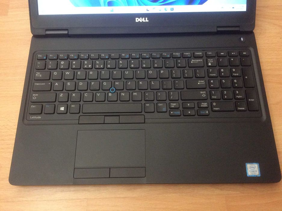 DELL Latitude 5580/i5 4x2,5GHz/15,6''/8GB DDR4/SSD256GB/Bat4h/Win11Pro