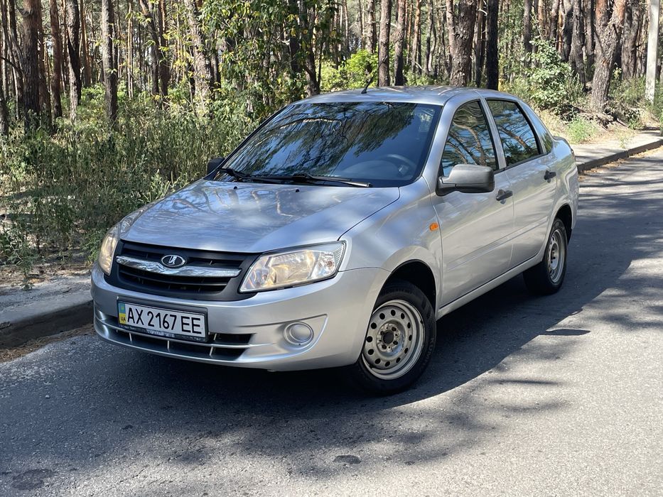 Lada Granta 2190 лада гранта  2013 год 1.6 газ/бенз