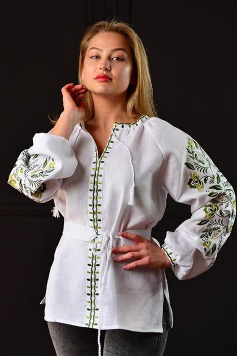 Вишиванка жіноча