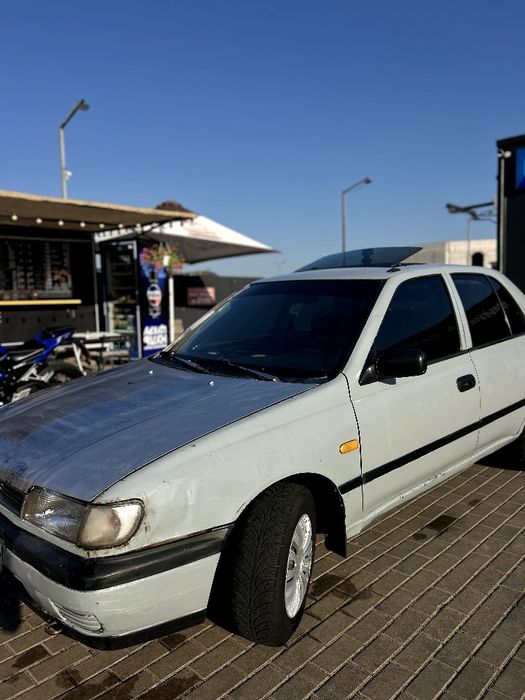 HISSAN SUNNY 1.4 газ, бензин