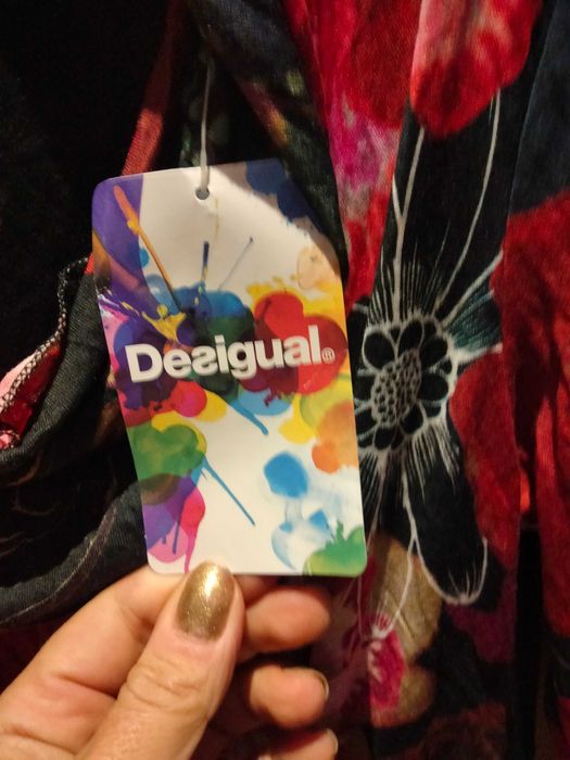 Vestido desigual, L