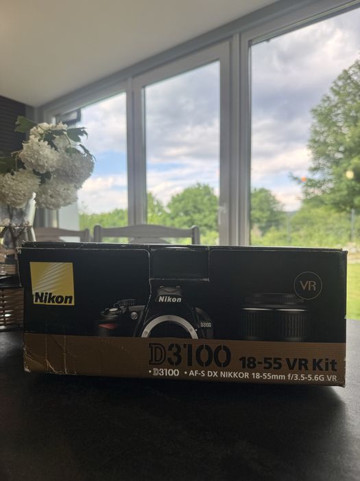 Nikon d3100 z zestawem