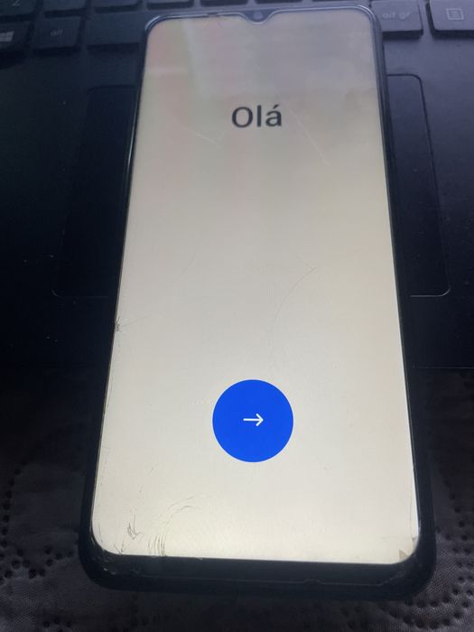 Telemovel oppo e muito bom estado