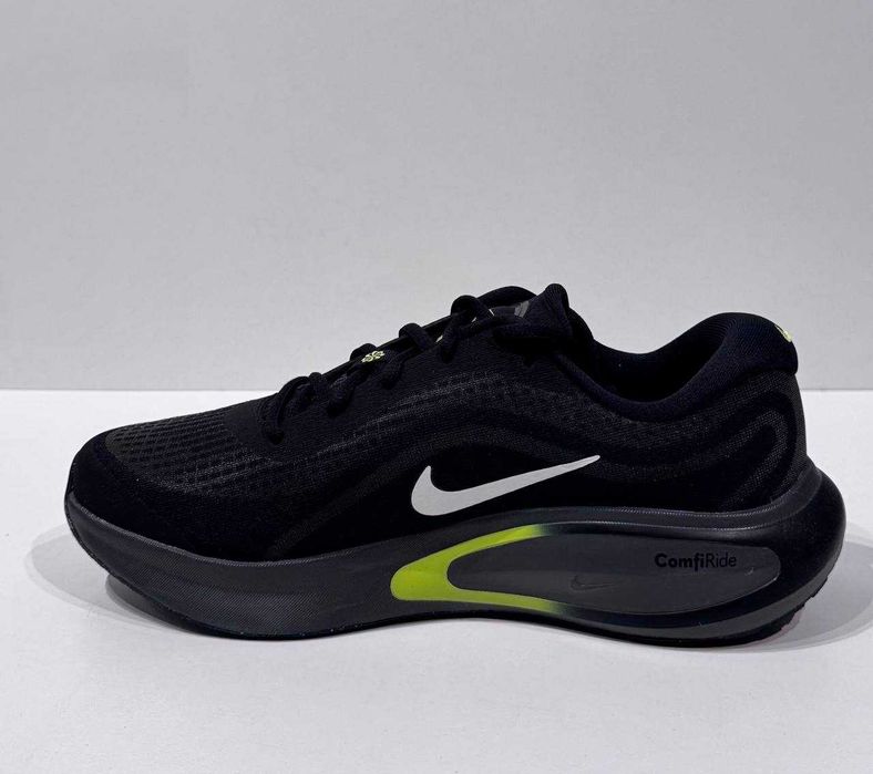 Кросівки чоловічі Nike Journey Run Нові Оригінал
