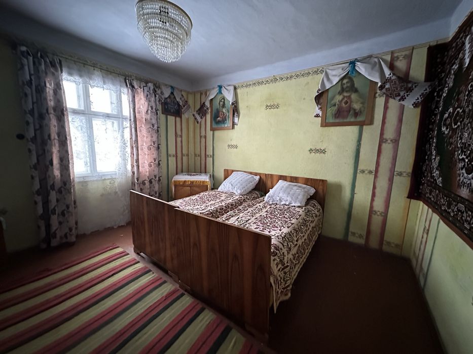 Продається будинок  поблизу м.Стебника (с.Доброгостів)