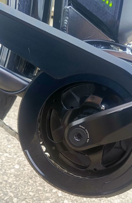 Rower elektryczny TRIUMPH  STAN JAK NOWY przebieg  33 km