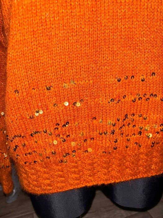 Продам два светри ручної роботи